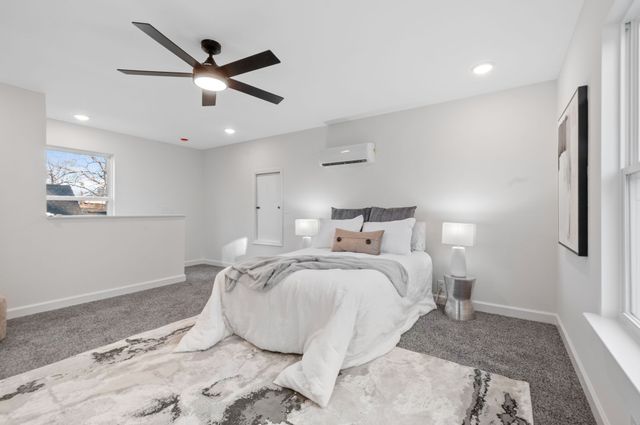 1118C W First Street, Dickson, TN 37055