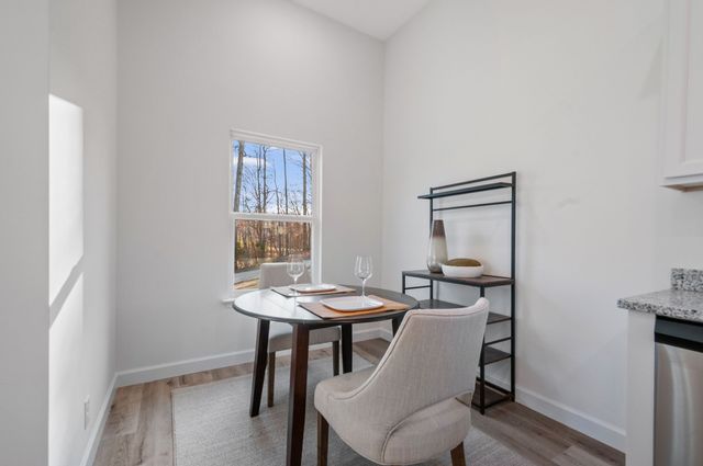 1118C W First Street, Dickson, TN 37055