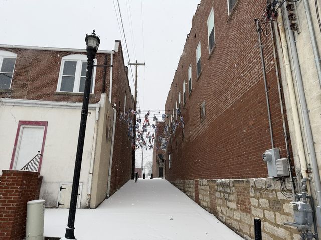 1118C W First Street, Dickson, TN 37055