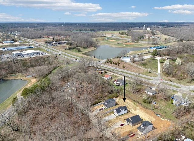 1118C W First Street, Dickson, TN 37055