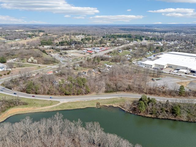 1118C W First Street, Dickson, TN 37055