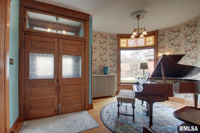 1635 YORK Street, Quincy, IL 62301