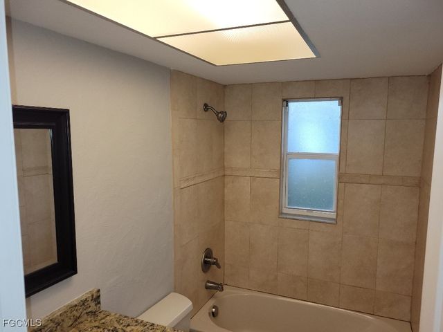 1110 SE 15th ST, Cape Coral, FL 33990