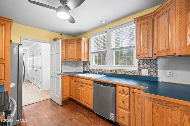 102 Sandwall Avenue, Tabor City, NC 28463