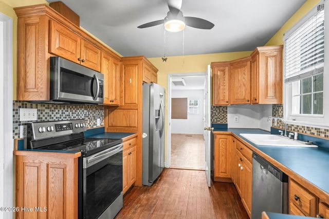 102 Sandwall Avenue, Tabor City, NC 28463