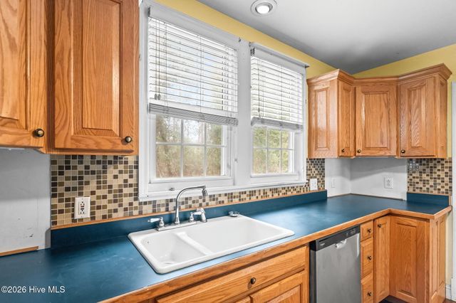 102 Sandwall Avenue, Tabor City, NC 28463
