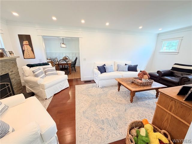 3794 Westview Avenue, Hamburg, NY 14075
