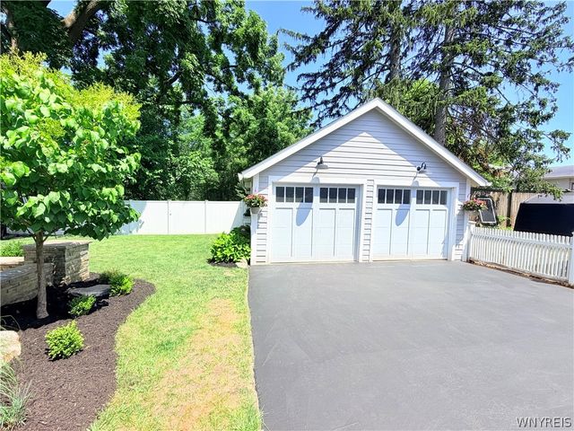 3794 Westview Avenue, Hamburg, NY 14075