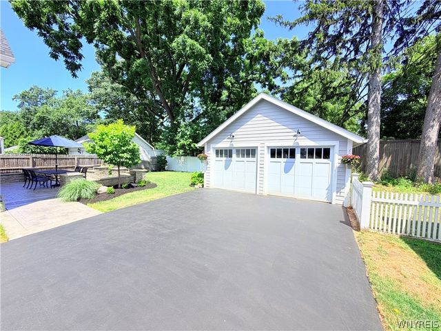 3794 Westview Avenue, Hamburg, NY 14075