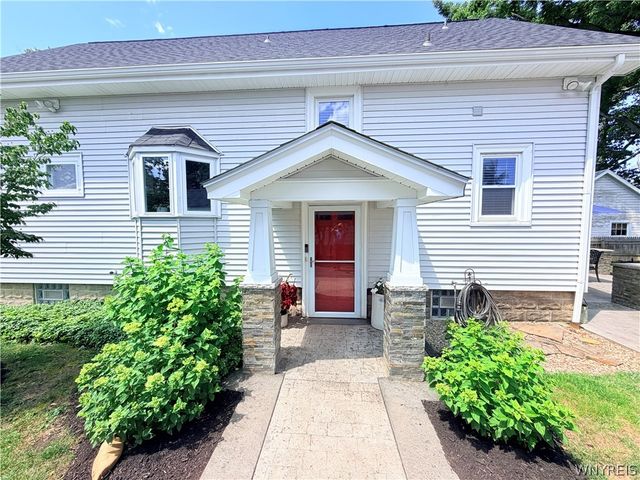 3794 Westview Avenue, Hamburg, NY 14075