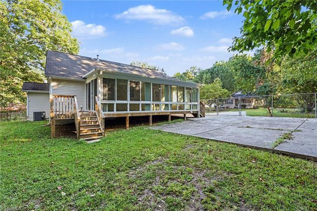 4228 Studio Lane, Greensboro, NC 27407
