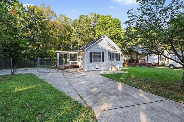 4228 Studio Lane, Greensboro, NC 27407