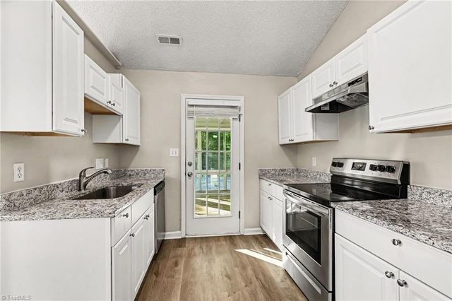 4228 Studio Lane, Greensboro, NC 27407
