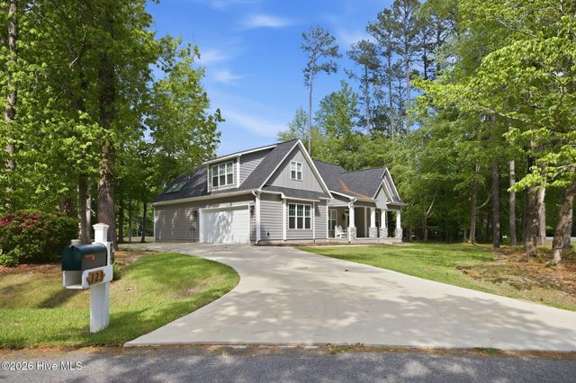 123 Trent Lane 17, Chocowinity, NC 27817