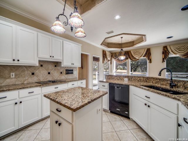 7723 Fair Oaks, Boerne, TX 78015