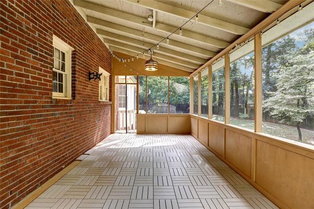 5774 Vantage Court, Stone Mountain, GA 30087