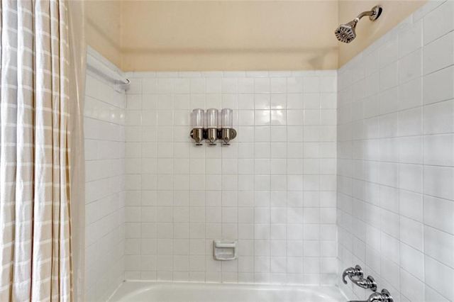 5774 Vantage Court, Stone Mountain, GA 30087