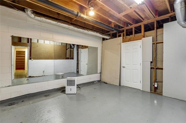 5774 Vantage Court, Stone Mountain, GA 30087