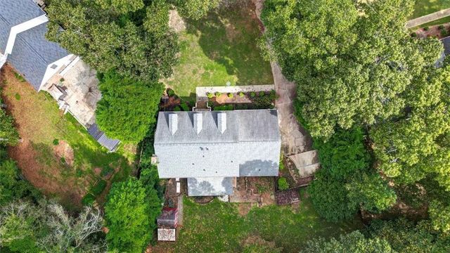 5774 Vantage Court, Stone Mountain, GA 30087