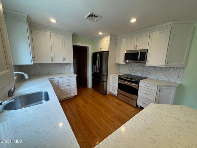 13 Secada Drive, Clifton Park, NY 12065