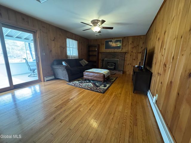 13 Secada Drive, Clifton Park, NY 12065