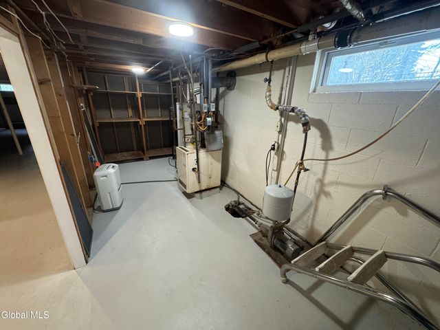 13 Secada Drive, Clifton Park, NY 12065