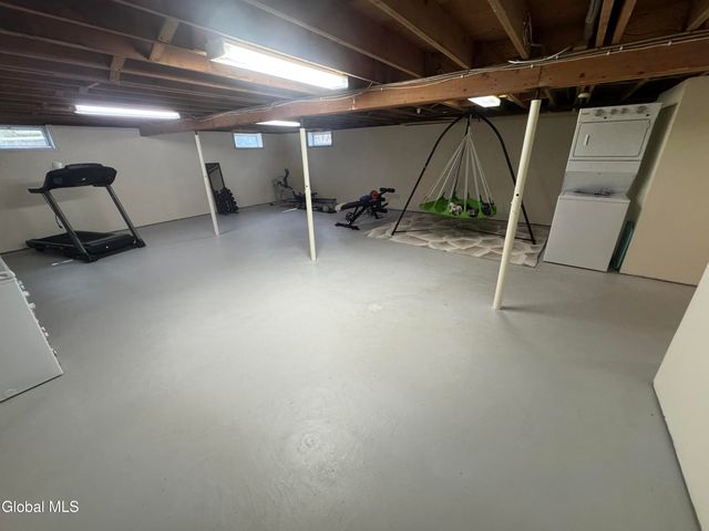 13 Secada Drive, Clifton Park, NY 12065