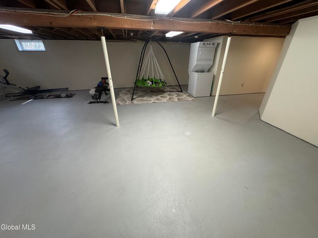 13 Secada Drive, Clifton Park, NY 12065