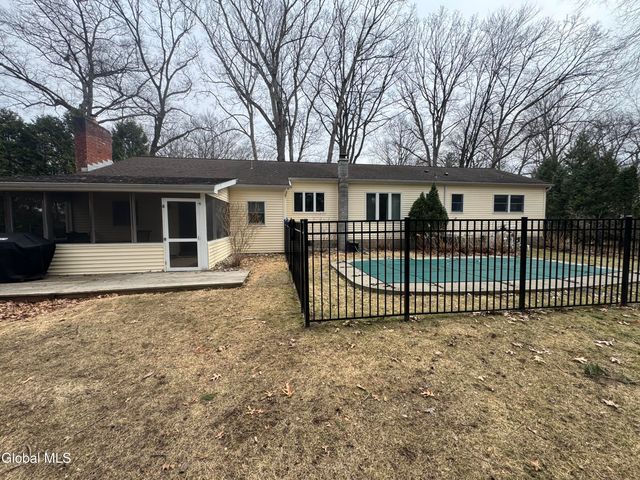 13 Secada Drive, Clifton Park, NY 12065