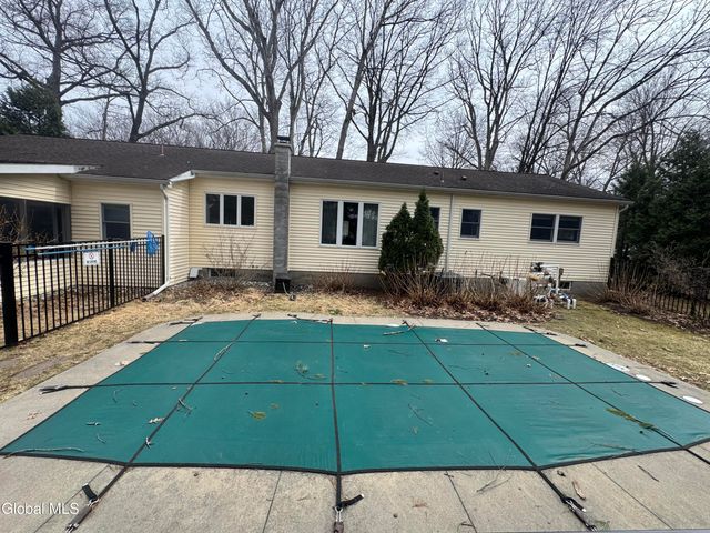 13 Secada Drive, Clifton Park, NY 12065