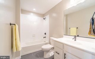 454 WOODCREST DR SE #B, Washington, DC 20032