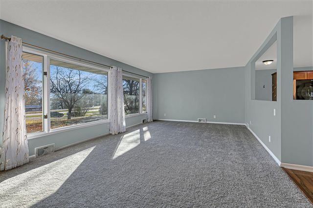 7344 26th Street NE, Willmar, MN 56201