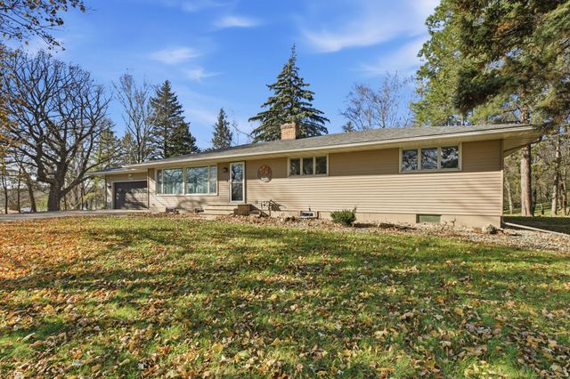 7344 26th Street NE, Willmar, MN 56201