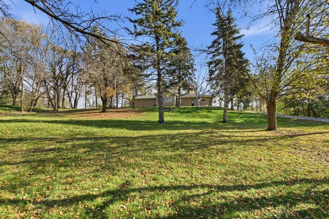 7344 26th Street NE, Willmar, MN 56201