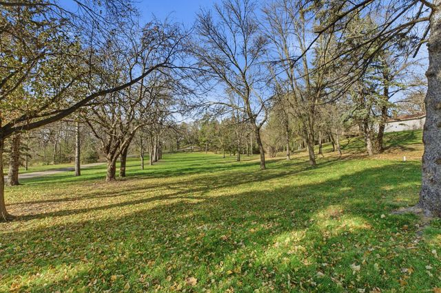 7344 26th Street NE, Willmar, MN 56201