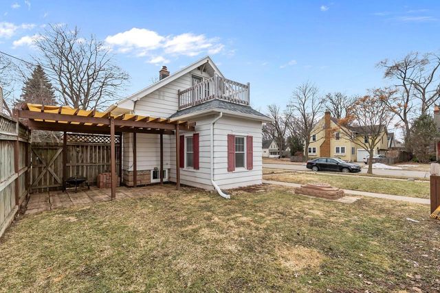 303 N OUTAGAMIE STREET, Appleton, WI 54914