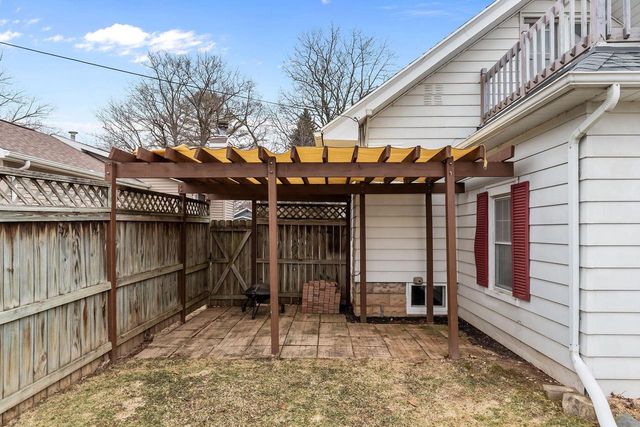 303 N OUTAGAMIE STREET, Appleton, WI 54914