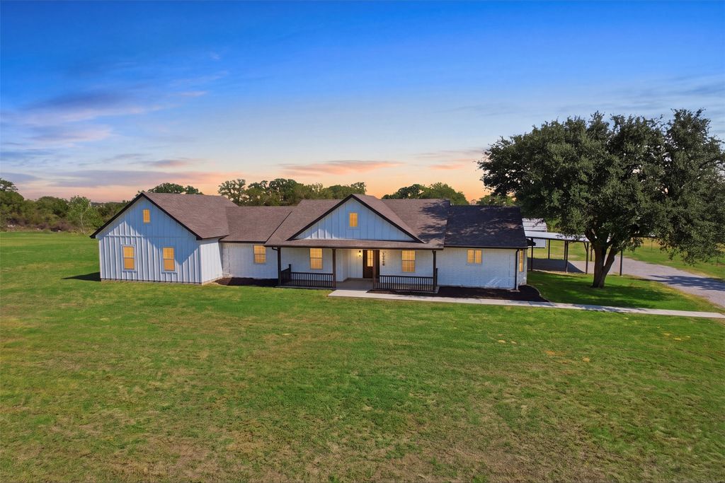 192 Riverside Drive, Decatur, TX 76234 — photo 3