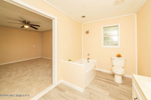 4103 Lake Street, Bay Saint Louis, MS 39520