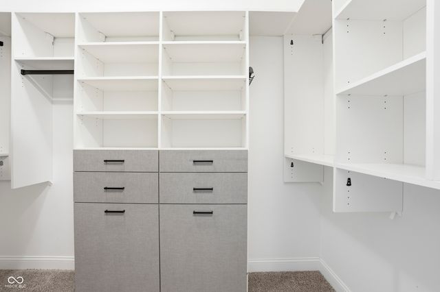 7077 Antiquity Drive, Carmel, IN 46033