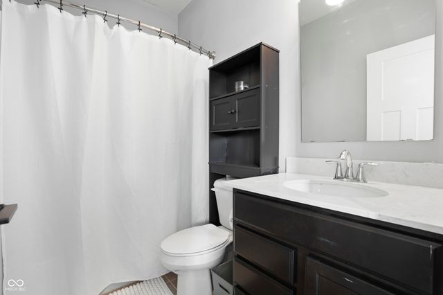 7077 Antiquity Drive, Carmel, IN 46033