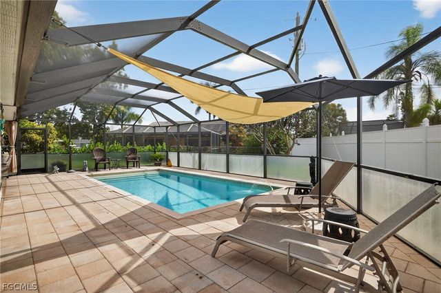 3405 SE 10th PL, Cape Coral, FL 33904