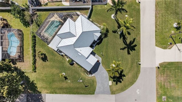 3405 SE 10th PL, Cape Coral, FL 33904