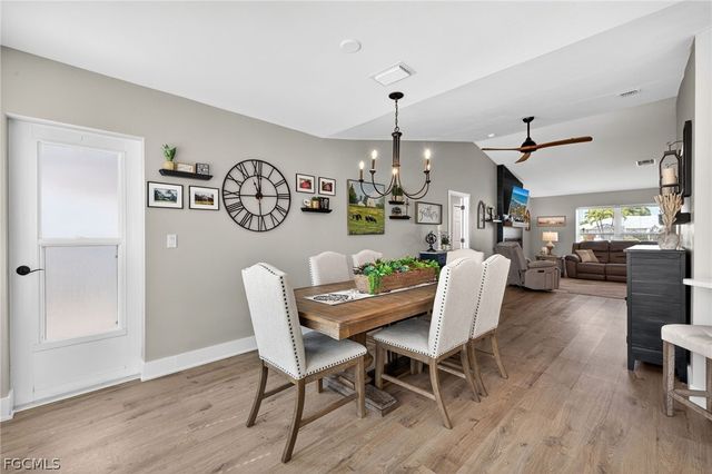 3405 SE 10th PL, Cape Coral, FL 33904