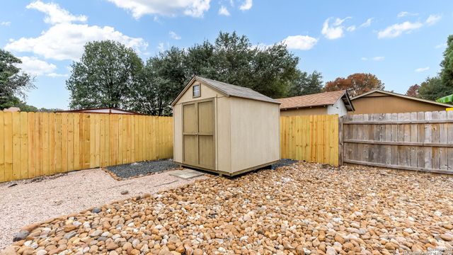 6815 Mickey Mantle, San Antonio, TX 78240