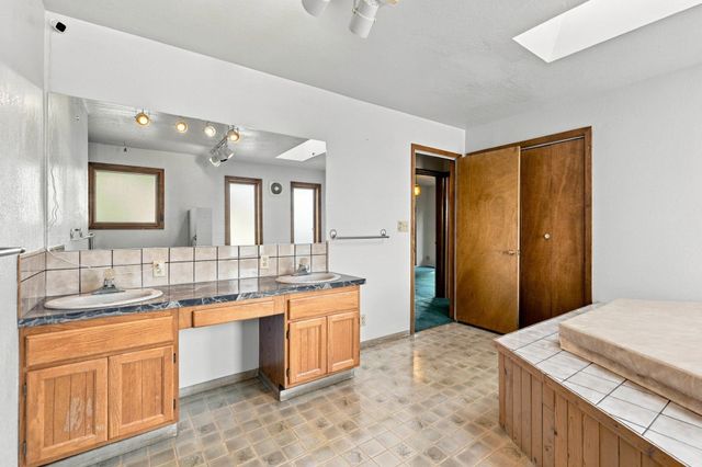 3908 E 22nd Ave, Spokane, WA 99223