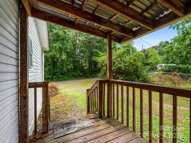 238 Brickyard Road, Asheville, NC 28806