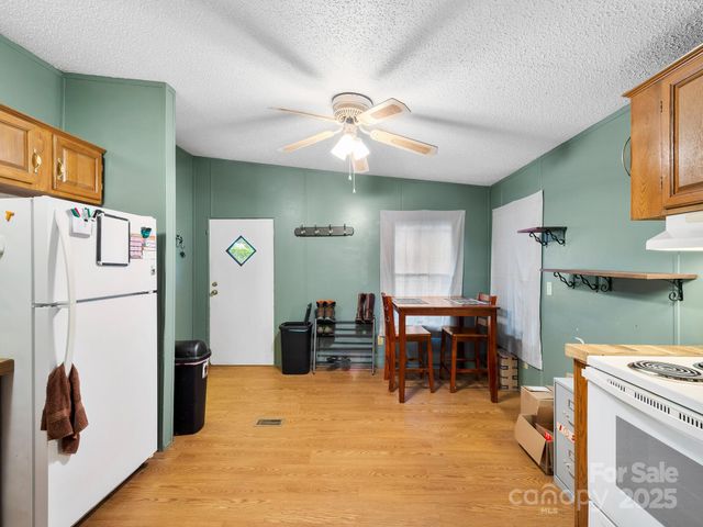238 Brickyard Road, Asheville, NC 28806
