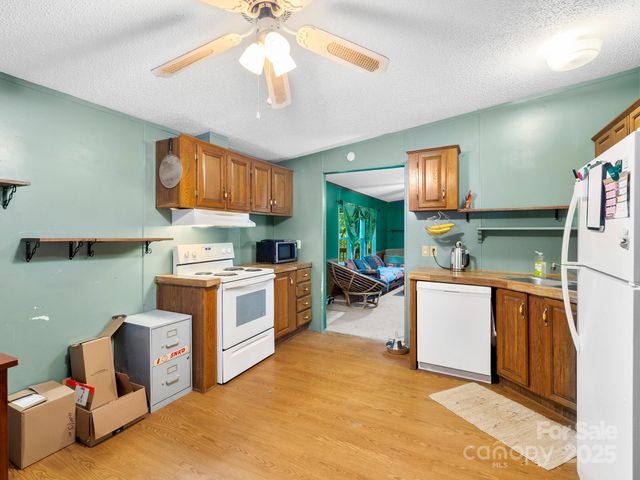 238 Brickyard Road, Asheville, NC 28806
