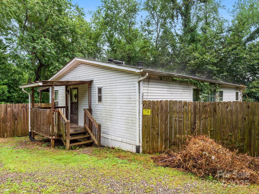 238 Brickyard Road, Asheville, NC 28806